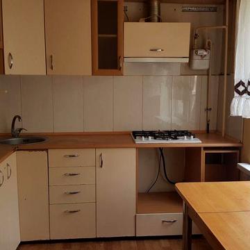 Сдам 2ком.квартиру район малого рынке ко.Школьная