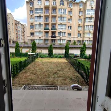 Владислава Бувалкіна вул., (Будинок 2)