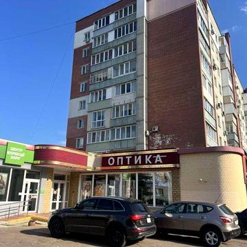 Сонячна і світла двостороння 4 кімнатна квартир на 3 поверсі із великою лоджією в цегляному будинку. Заходь і живи. Проспект Перемоги, Івана Мазепи 20