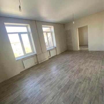 Продаж 3-кімнатної квартири «сталінки» від власника!