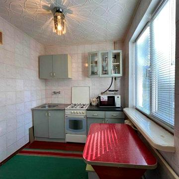Продаж охайної 2-х кімнатної квартири р-н Зелений.