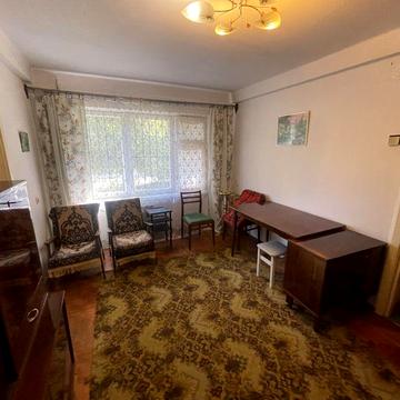 Продам двокімнатну квартиру