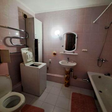 Здається 3 к.к. ЮТЗ ( Паркова 32)