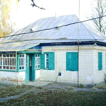 Будинок на затишній вулиці, с. Крутьки (п3)