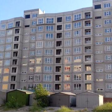 Продам квартиру  70 кв. м. на 5 южном Пески