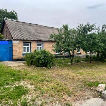 Пів будинку біля АТБ Катранівка