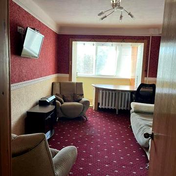 Продаж 2-х кімн.кв. по вул. В.Іваниса, 13, м :Лісова"