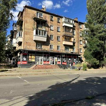 Продаж. Сталінка. Гарматна 16