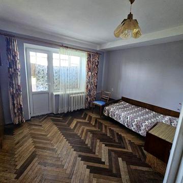 3-кімнатна квартира, просп. Голосіївський, 89, м. Виставковий центр