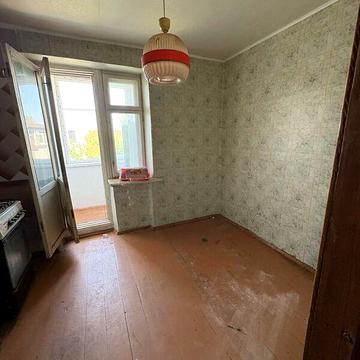 Продаж 3к Квартира Андрія Саєнка (Горького Максима) вулиця