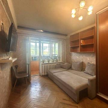 Без комісіі Продам 2к квартира Газ метро Нивки Мегамаркет