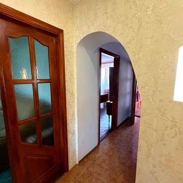 Продається 3 кімнатна квартира .