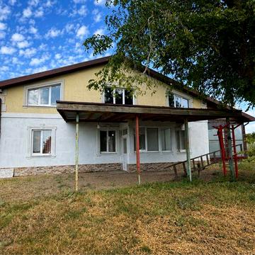 Продам будинок 208 м2, ділянка 25 соток
