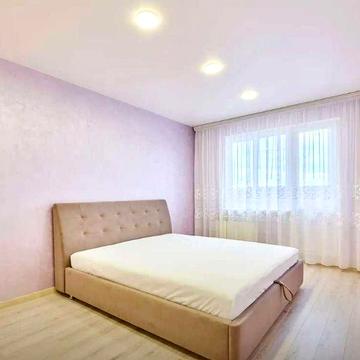 Здається 2-кімнатна квартира на пр.Академіка Глушкова,55