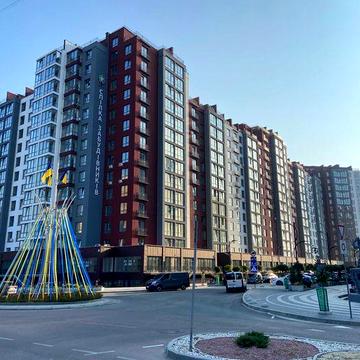 Однокімнатна квартира в центрі продаж ЖР Кнгяинин власник Галицька Набережна 1 кім студія