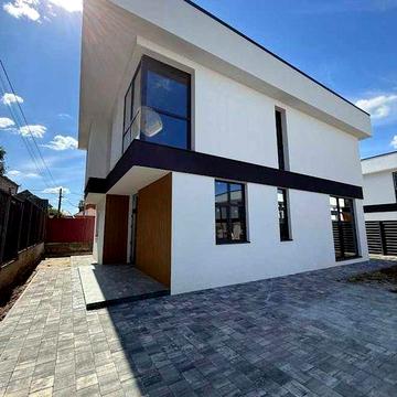 Продаж сучасного будинку з укриттям у Святопетрівському. Без комісії.