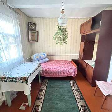 Затишний будинок, меблі залишаються. на території є господарські будівлі, ділянка 15сот. 45816
