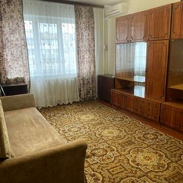 Оренда 1к квартири Святошинський Кірпріанова 6а до метро Святошин 17 хв маршруткою поруч станція трамваю Гната Юри