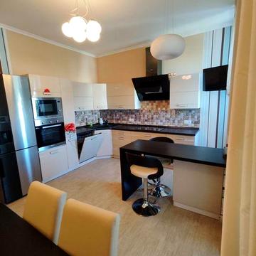 Оренда 2-кімнатної квартири, 100 м², просп. Миколи Міхновського, 14–16