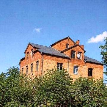 Продам цегляний будинок в районі кінцевої зупинки ГРЛ