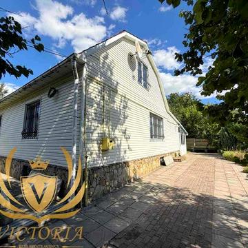Продам будиноку у с. Вороньків  з жилим підвалом, грубою та хоз. постройки