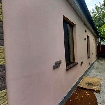 Продам комфортний одноповерховий будинок на проспекті Металургів