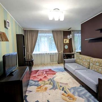 Оренда 2к квартири на Інститутській, 20/1