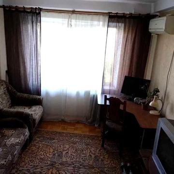 • 1-кімнатна квартира по вул. Борщагівській, 10-А Політехнічний інститут