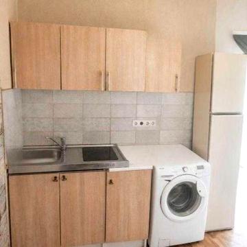 Продам 2 к. квартиру в центре города