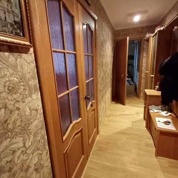 Продам 2-комн квартиру в районе Семафорная ул.