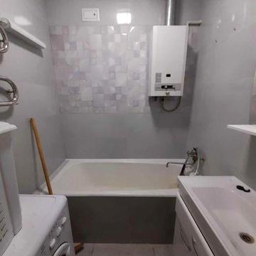 Сдам 2х ком кв у метро Университет. В кв ГАЗ . Берут ВСУ.