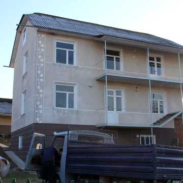 Продаж затишного будинку