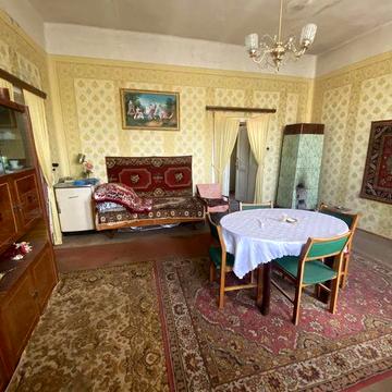 Продаж двох кімнатої квартири Центр