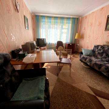 Продам квартирух 4х комнатную