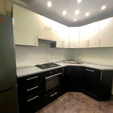 Продам 2к квартиру 51 м2 3 этаж пр Александра Поля низ