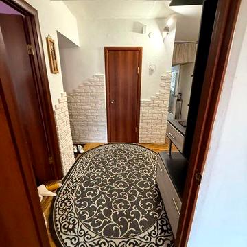 Продаж  двокімнатна квартира в цегляному будинку/ є відновлення/ Ужгород/ 2- кімнатна/газ