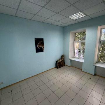 продам 3х квартиру, 53кв.метра. Поряд з центром.