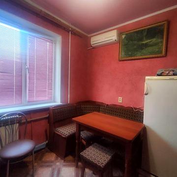 Продам 1 кімнатну квартиру на масиві Незалежності