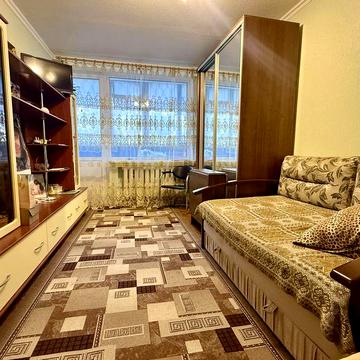 Продається однокімнатна квартира в Дніпровському районі по вулиці Чорних Запорожців, 9 б