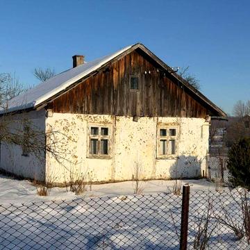 Продається деревяний будинок в с. Долішнє