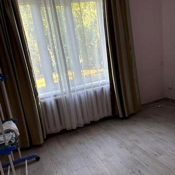 Продам квартиру в центре Раздельной