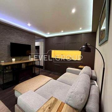 2 кімнатна 45 м.кв. бульвар Лесі Українки 14