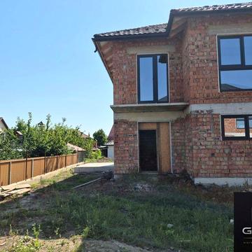 Будинок дуплекс 105000$