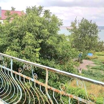 Неоубайское НАТИ крепкий дом с панорамным прямым видом на лиман,закрытый кооператив. Прописка. Быстрая сделка. Комиссия 0%