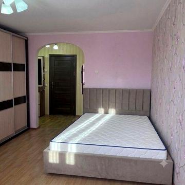 Здам 1 кімнатну квартиру, метро Мінська, Героїв Дніпра.