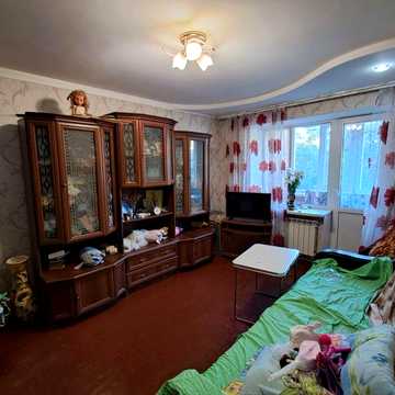 Продается 2-х комнатная квартира на Победе в кирпичном доме