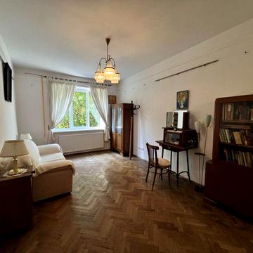 Продаж 2-кім. квартири, Чупринки, Франківський район