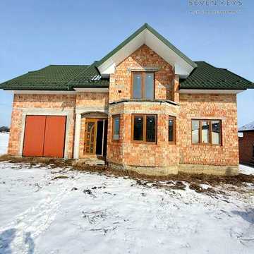 Продаж будинків на дві сімї камяна  213 кв. м