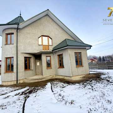 Продаж будинка камяна