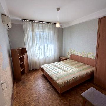 Сдам двушку раздельную на Русановке. Русановская набережная 12/1. Метро Левобережная пеша 1 км.